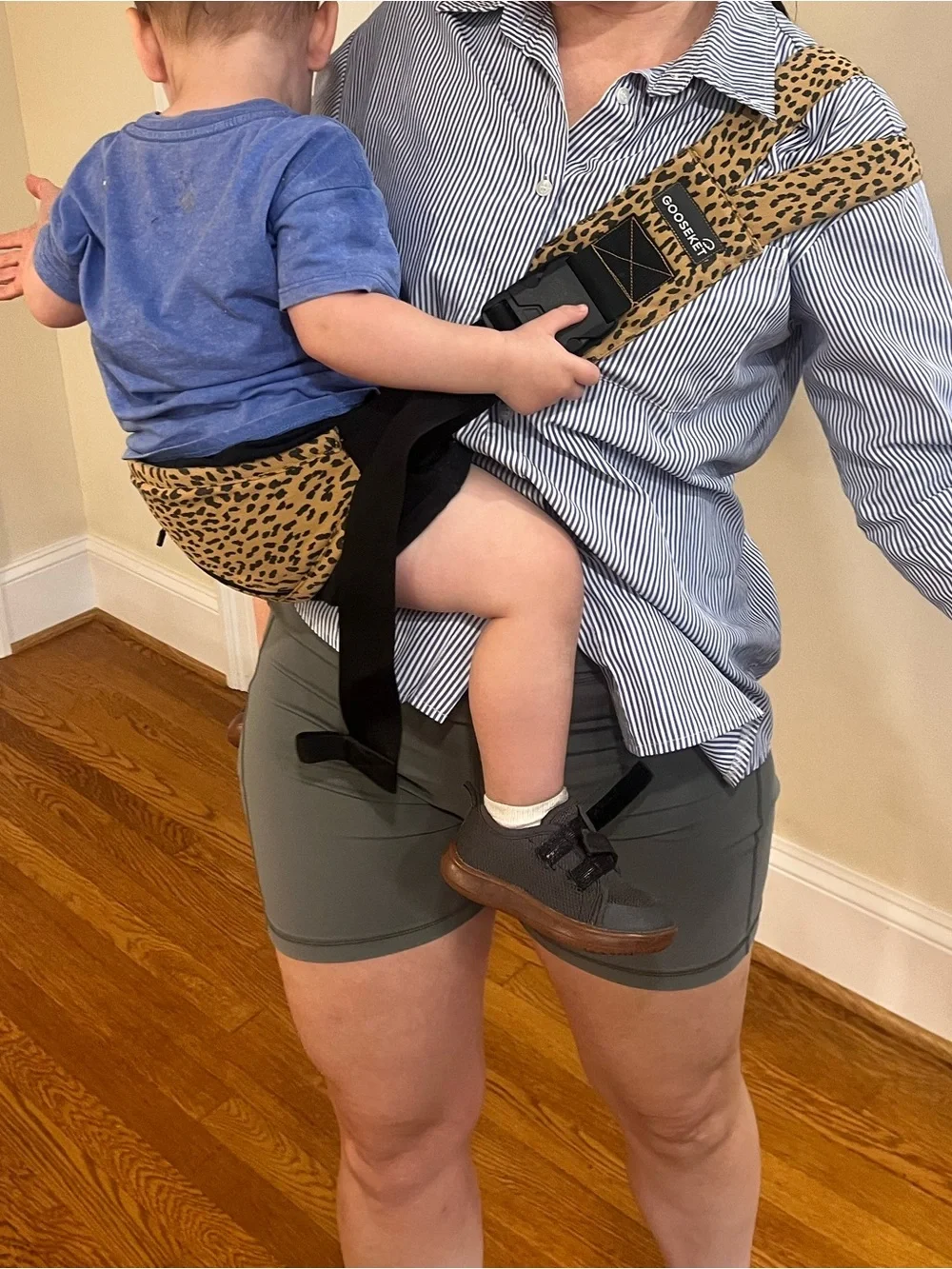 GOOSEKET Toddler Sling Hip Carrier - Brown Leopard Print